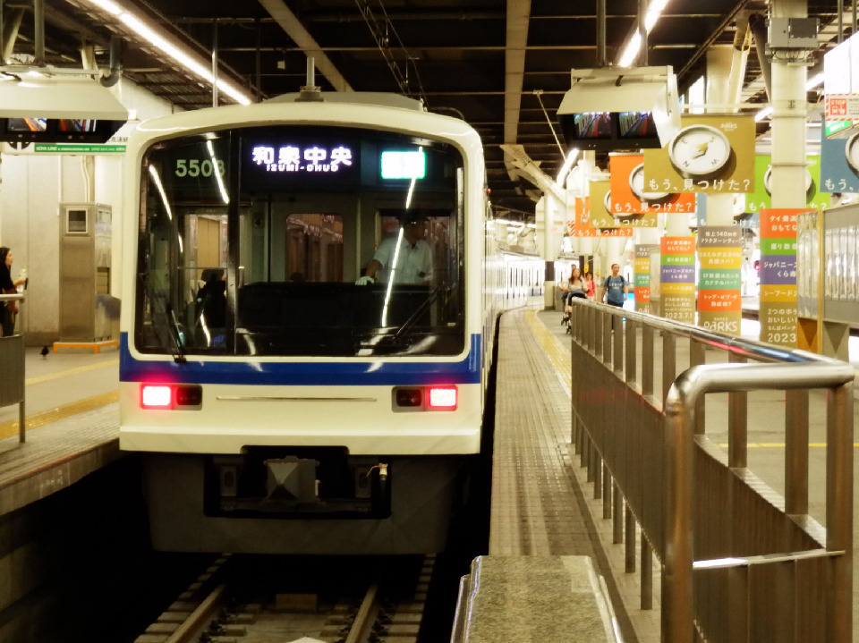 南海線直通電車