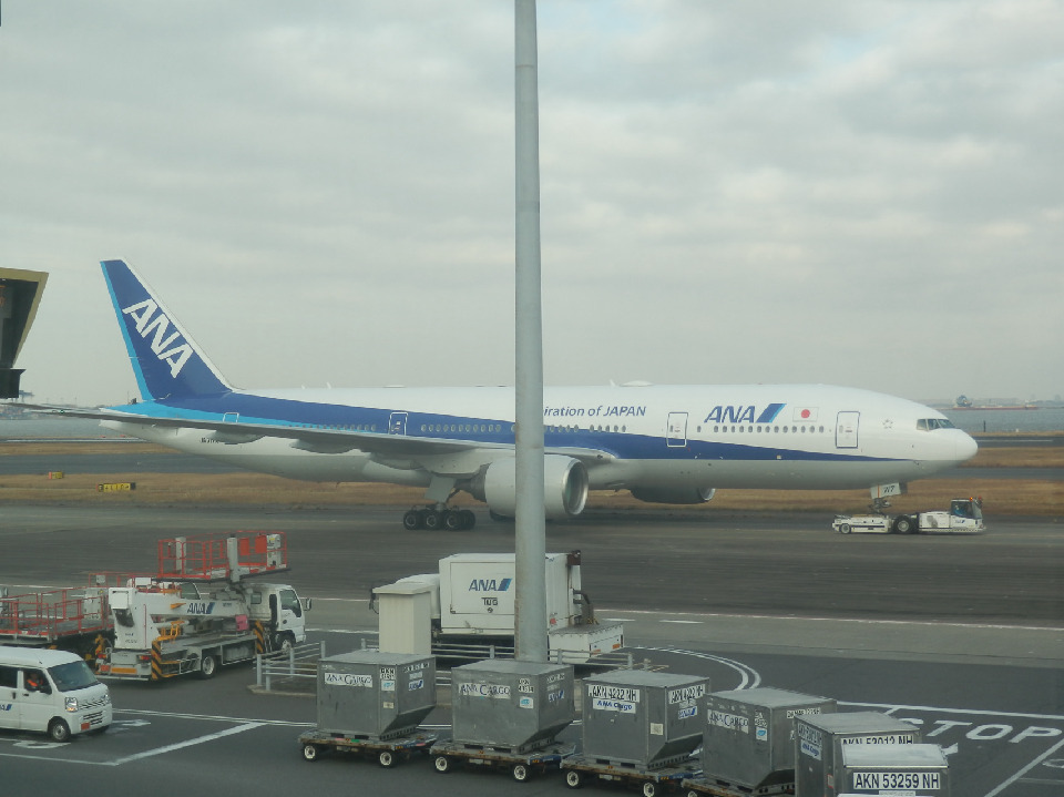 b772