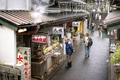 251221_江島神社参道3