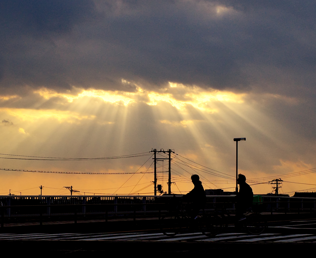 My photo spot　橋に光芒が