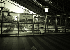 JR大阪駅　数年後は撮り鉄少年
