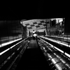 JR大阪　モノクロ