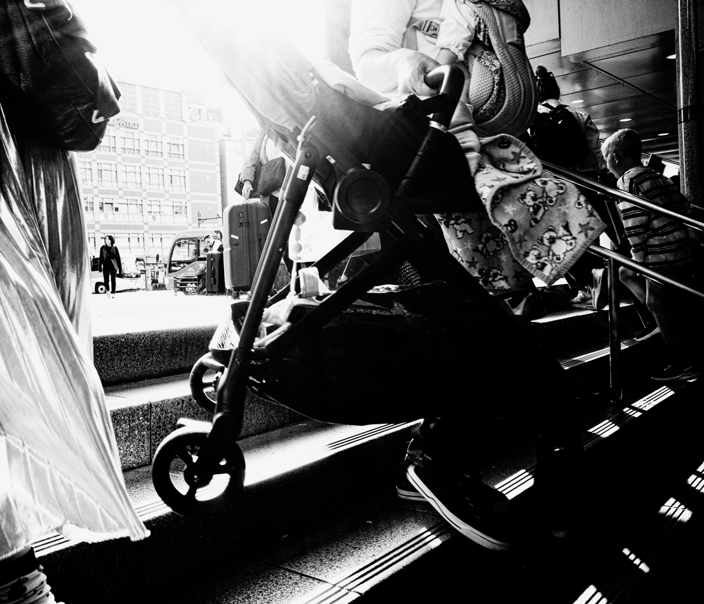 にぎる手　母親の緊張