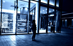 西梅田のSHOP
