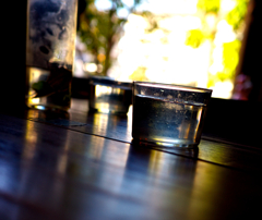 カフェ秋の窓辺