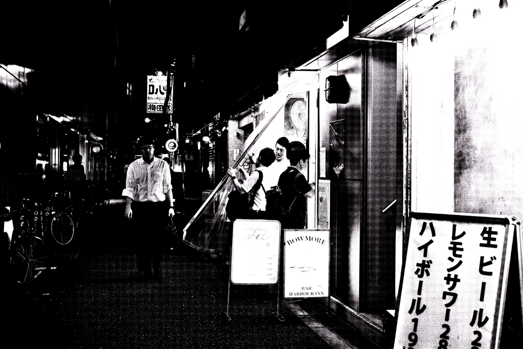 大阪梅田茶屋町裏筋