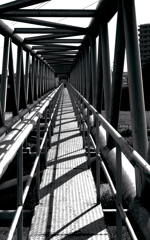 夕方近くの水道橋