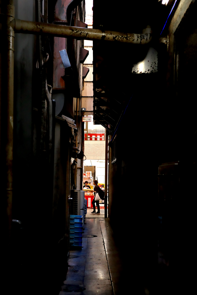 ビルの隙間から