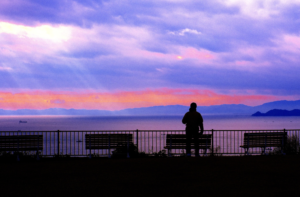 鳴門海峡と光芒