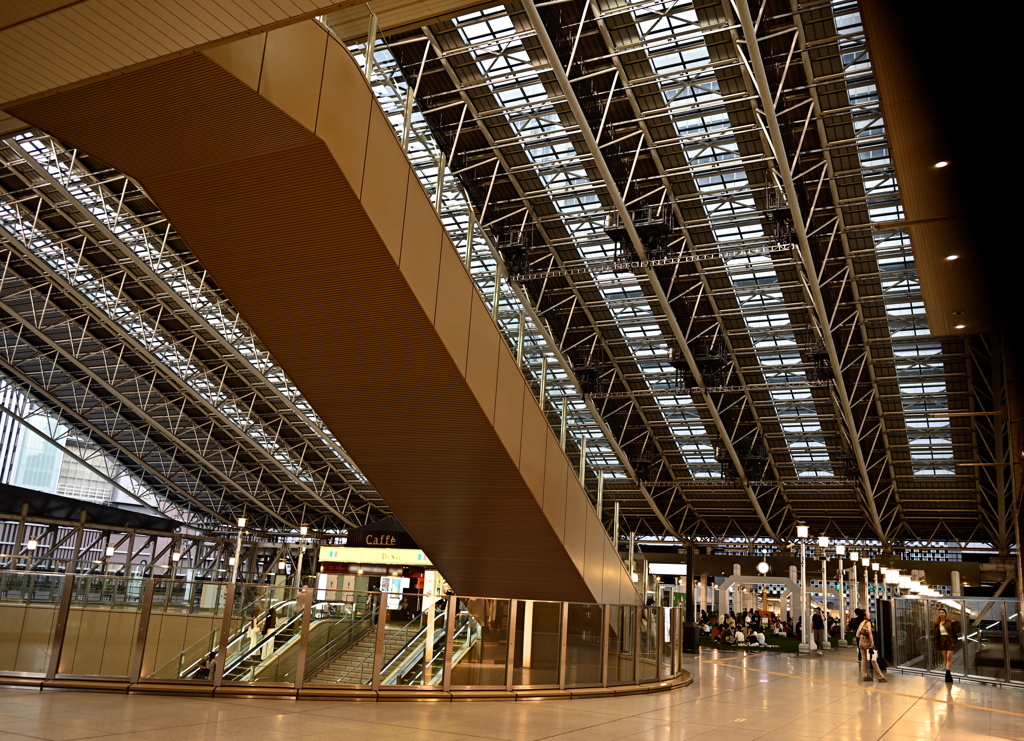 JR大阪駅時空の広場の大屋根