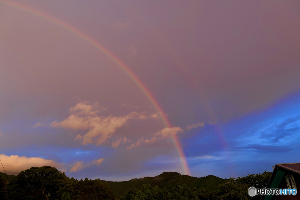 山と雲と虹と