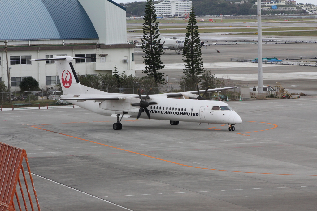 DHC-8-Q400CC
