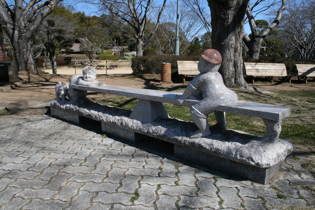 大串貝塚ふれあい公園のオブジェ