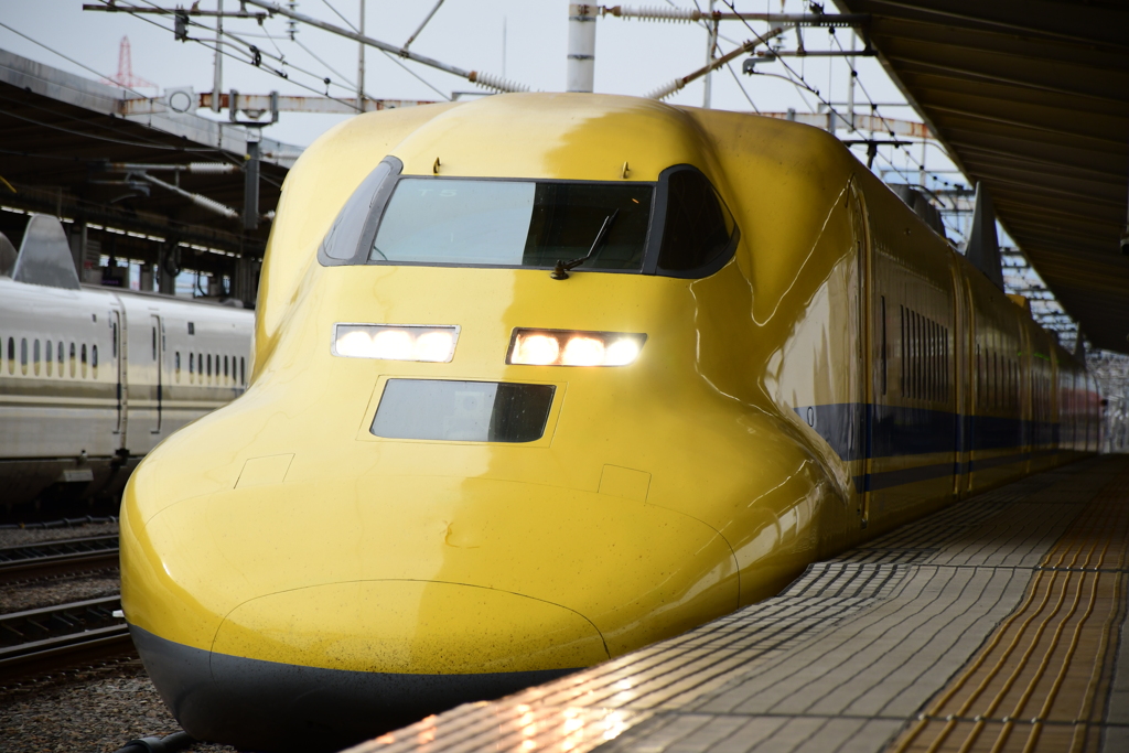 ドクターイエロー岐阜羽島駅