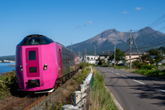 秋の行楽列車