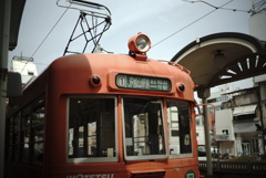 松山市内を走る路面電車