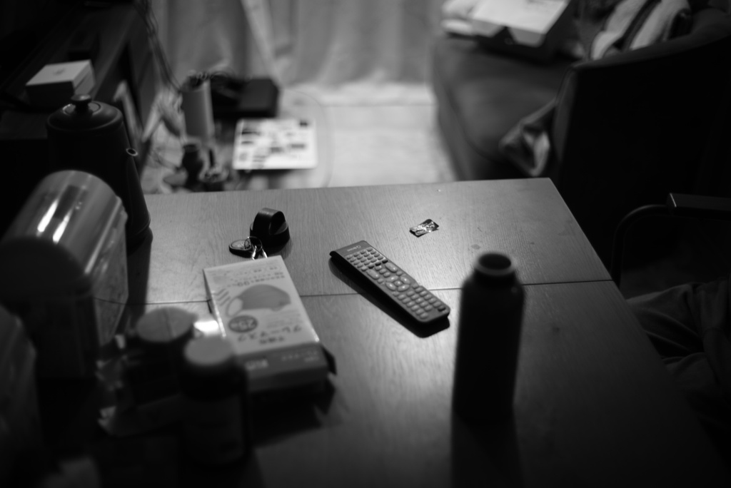 捉えた。