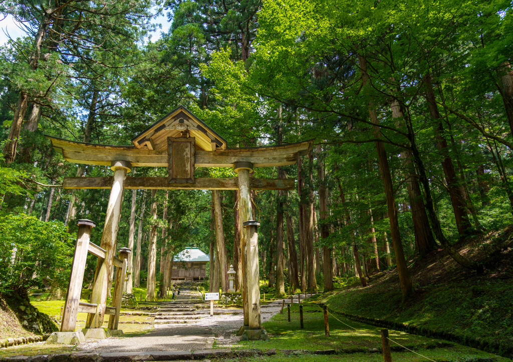 白山神社