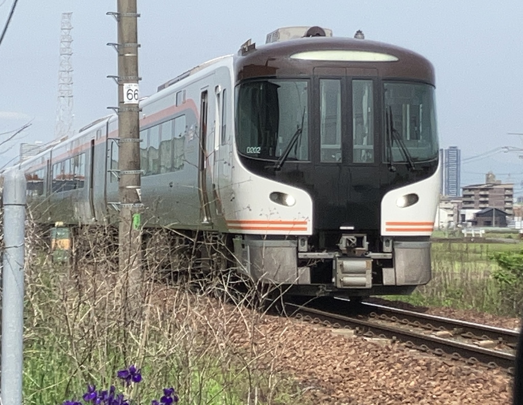 踏切待ちで咄嗟の一枚