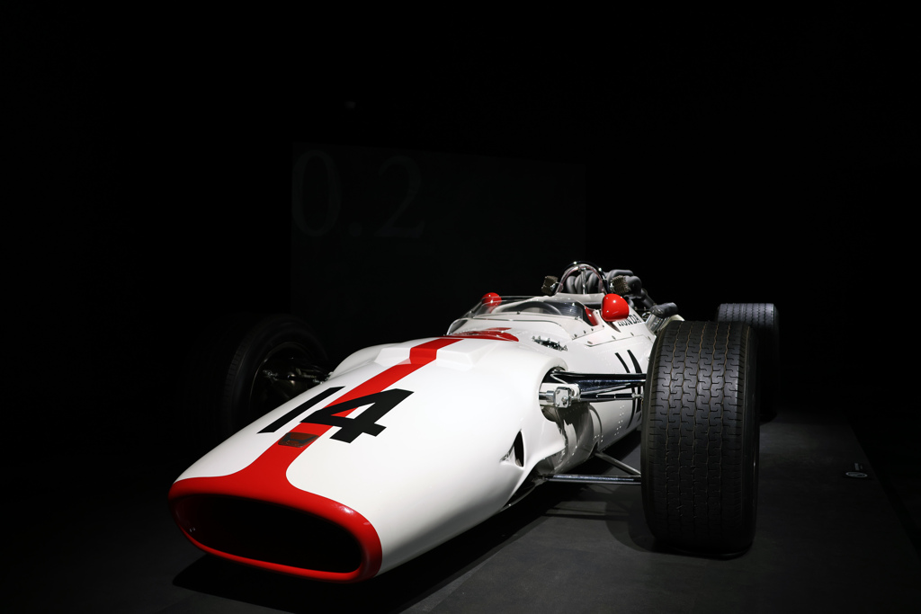 HONDA RA300
