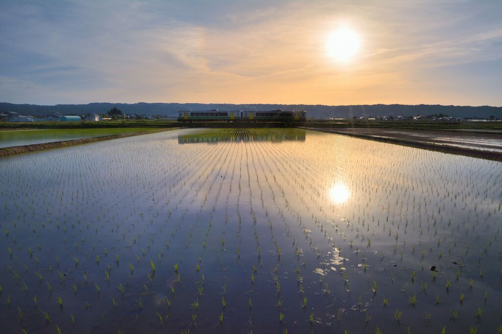 空もしづかに流るころ