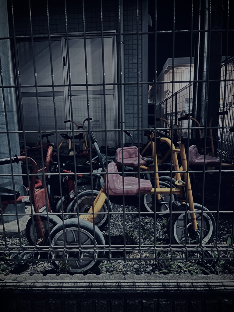夜の三輪車