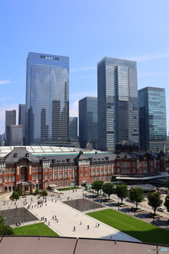 夏休みの東京駅