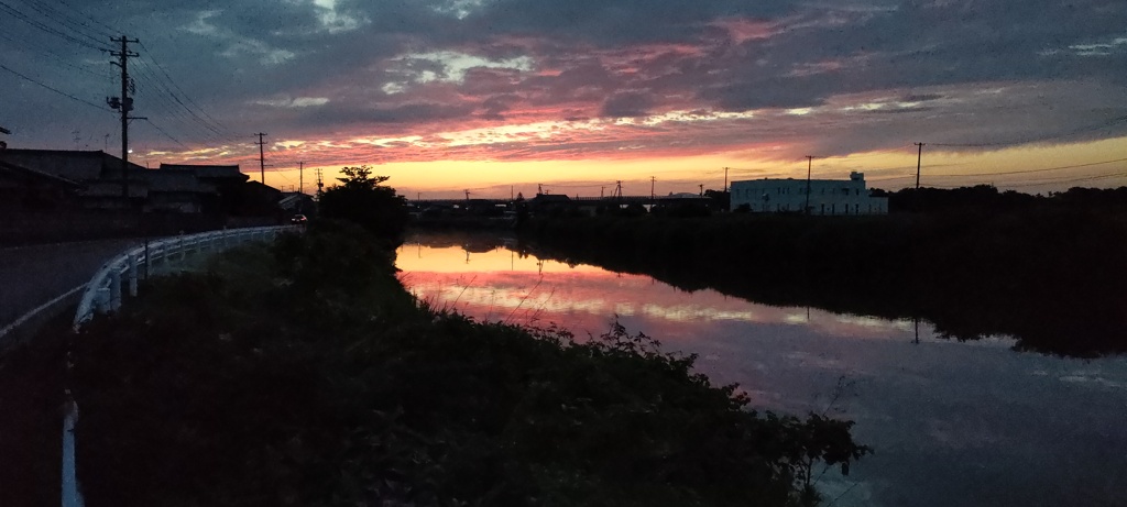 境界の夕日