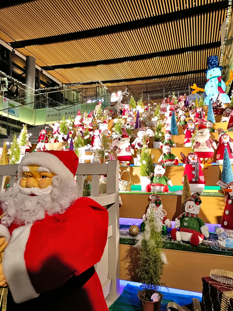 新潟のクリスマス。サンタ軍団