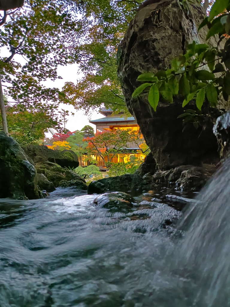 旧齋藤家別邸。流れと秋と