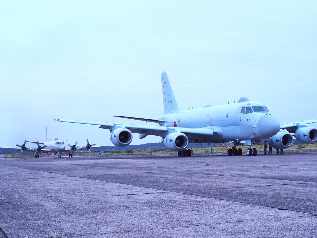 哨戒機P-1とP-3C
