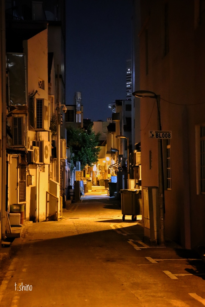 路地裏