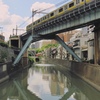 昌平橋から（赤、黄、オレンジの鉄道車両たち）