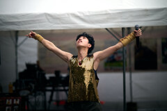 B.Nazkiさん