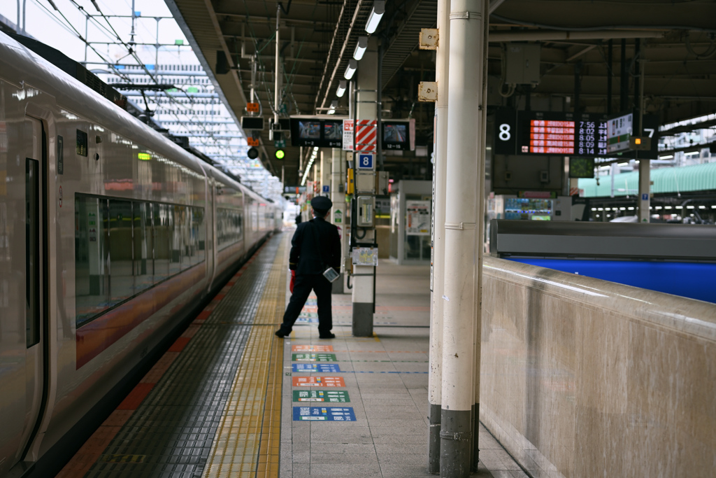 東京駅８番線にて02