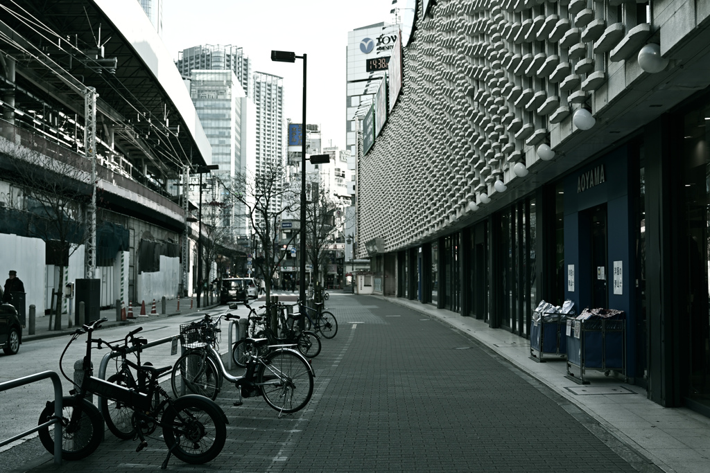 東京散策～港区新橋01
