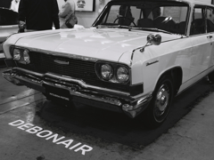 デボネア シーラカンスと呼ばれた車
