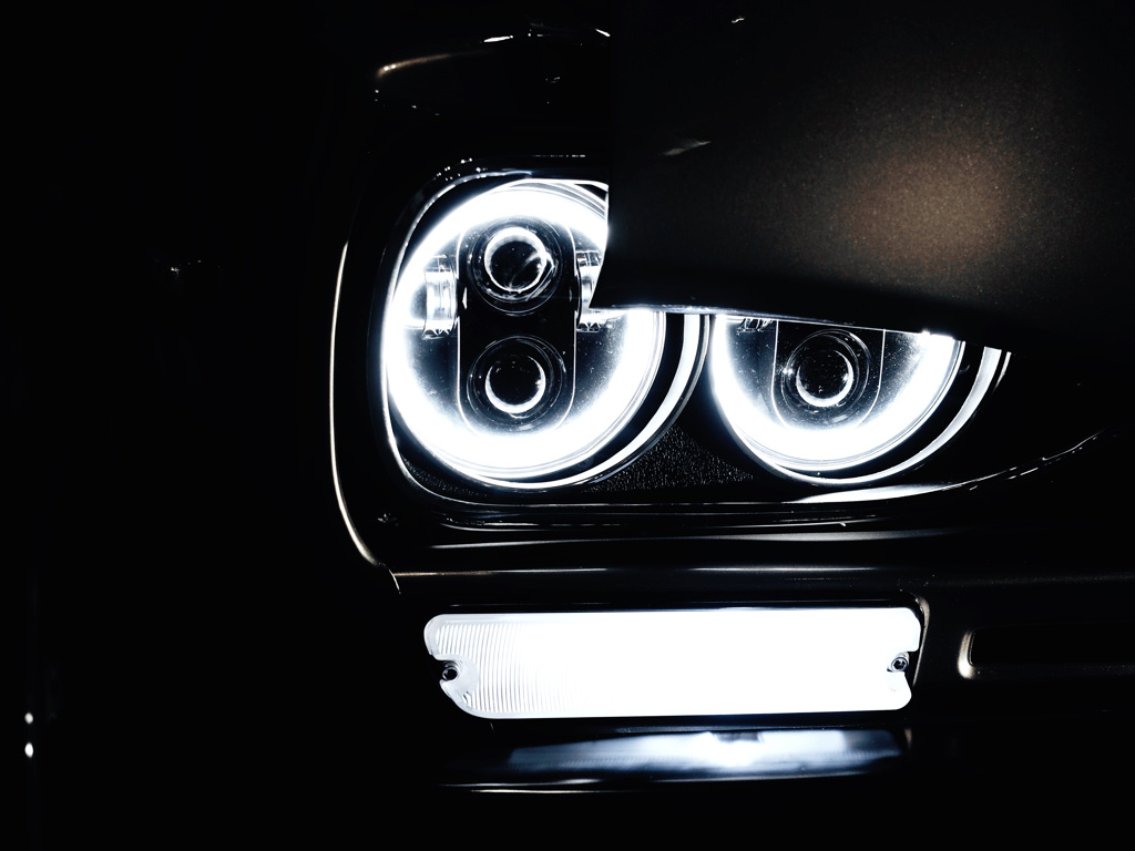 Hidden Eyes
