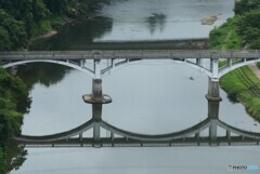 川面の二つ橋