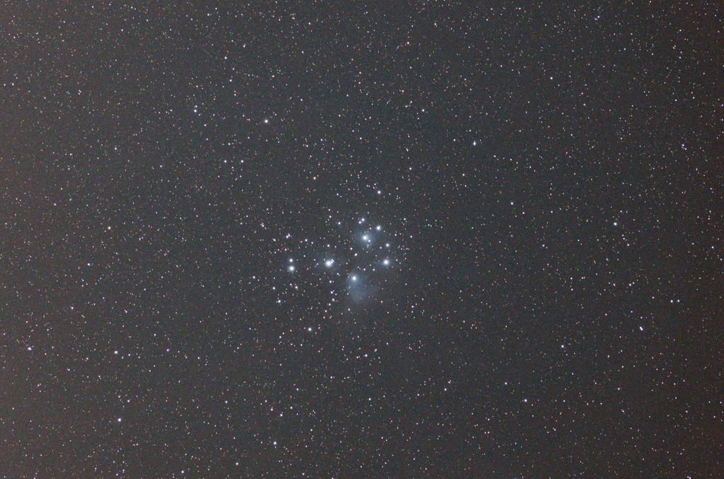 光害地で撮影したM45プレアデス星団