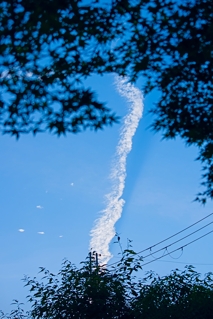 立ち昇る雲