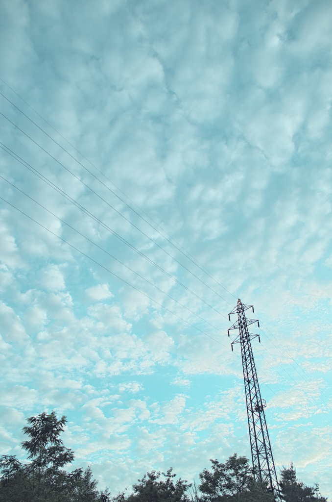 鉄塔と空