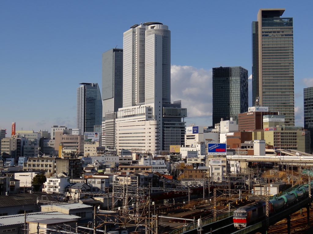 名古屋ビル群と