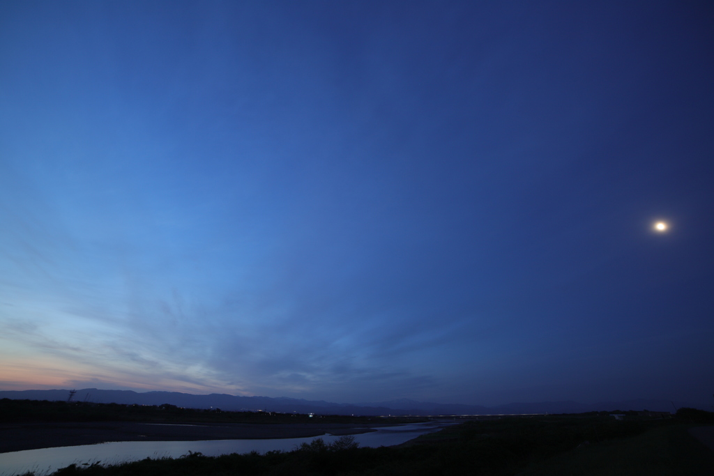 夜明け