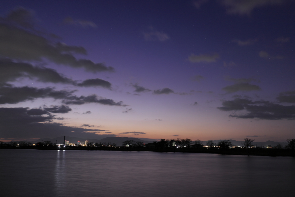 夜明け