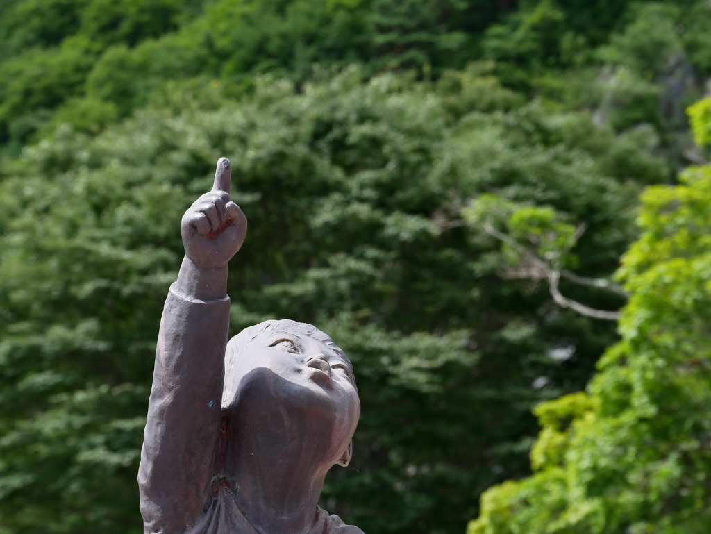 あぶくま洞の銅像