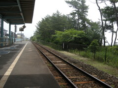 大谷海岸駅のプラットホーム