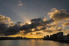 川上の夕雲 - ①