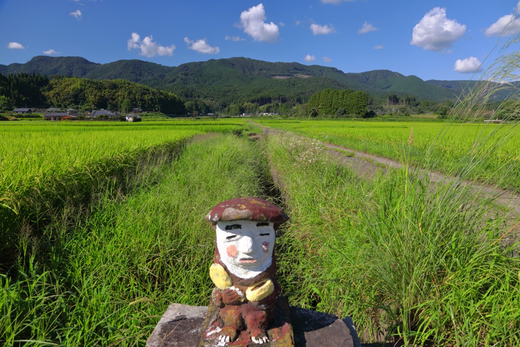 田の守り神