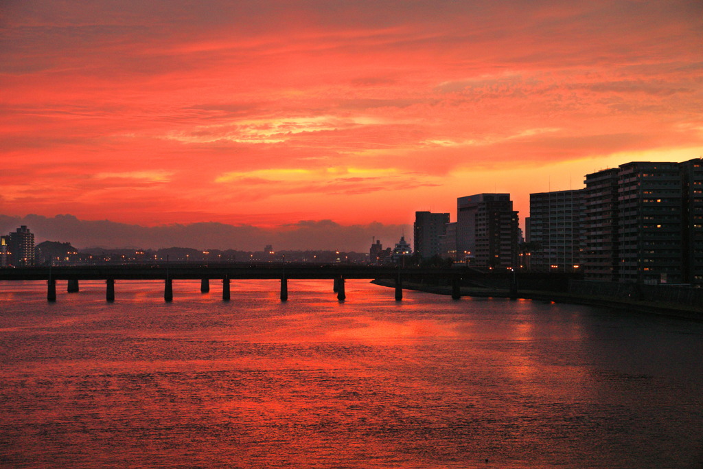 川の夕暮れ (最終章)
